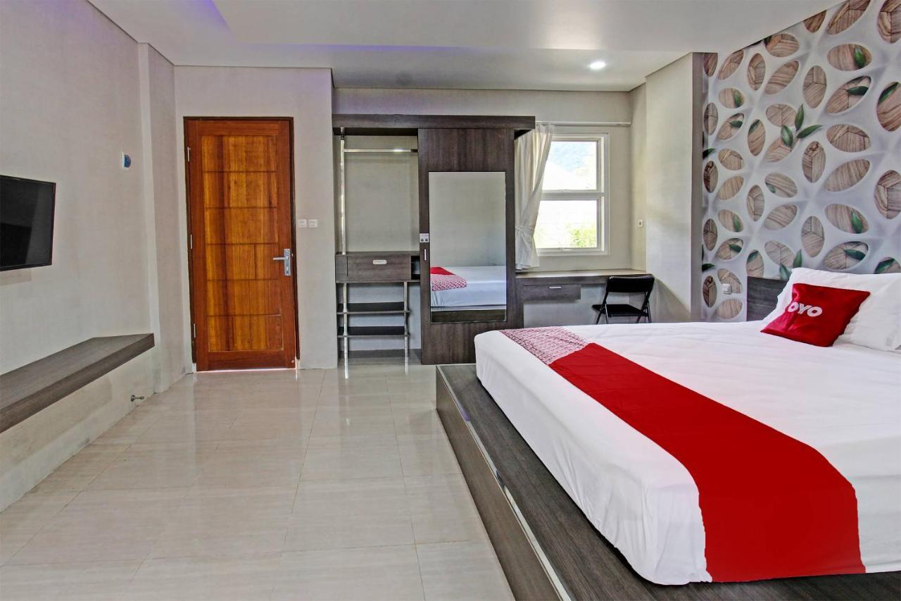 Capital O 91384 Rintaka Residence Senggigi Exteriör bild