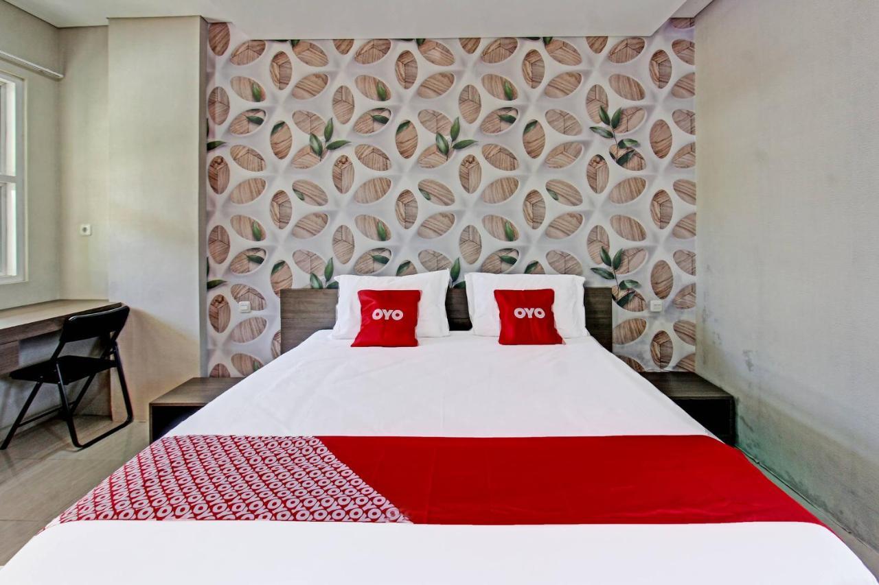 Capital O 91384 Rintaka Residence Senggigi Exteriör bild